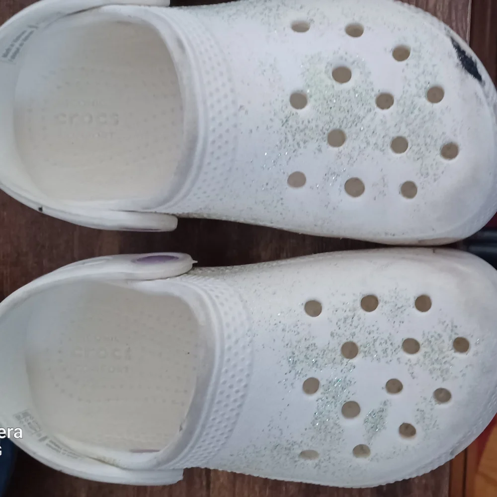 Crocs classic style w/ glitter